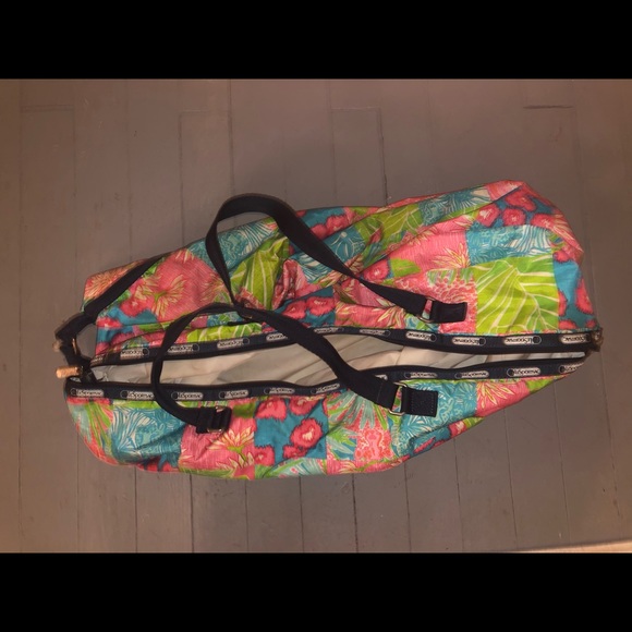 Duffel - Picture 2 of 2